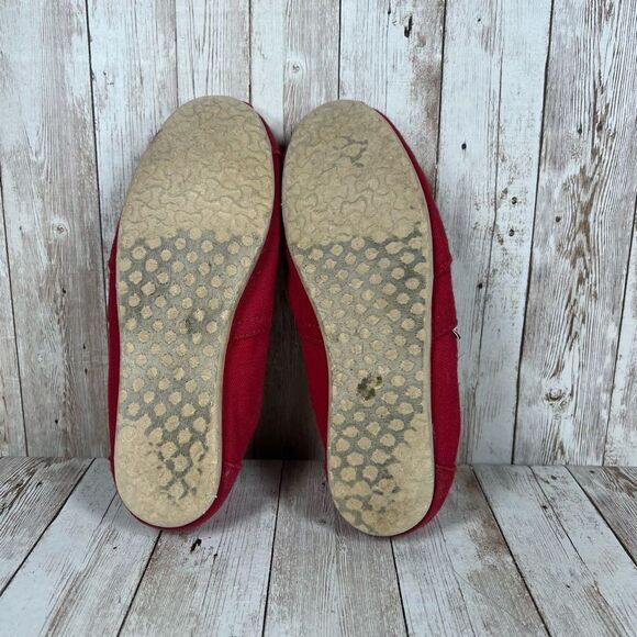 TOMS RED slip Ons - Womens 7‎ - Picture 7 of 8